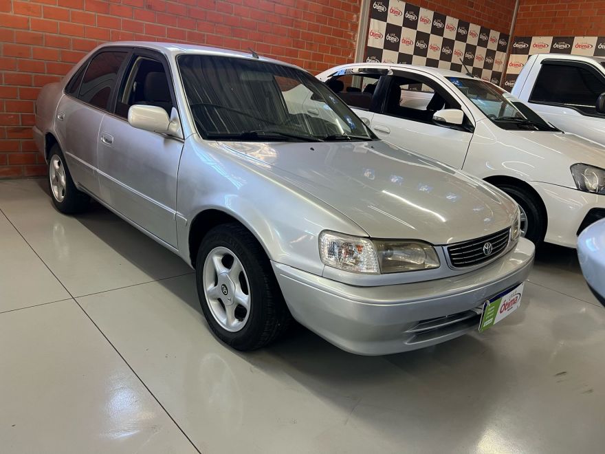 TOYOTA COROLLA XEI 2000