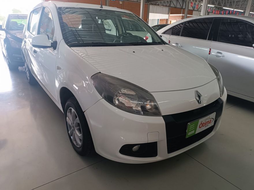RENAULT SANDERO 1.0