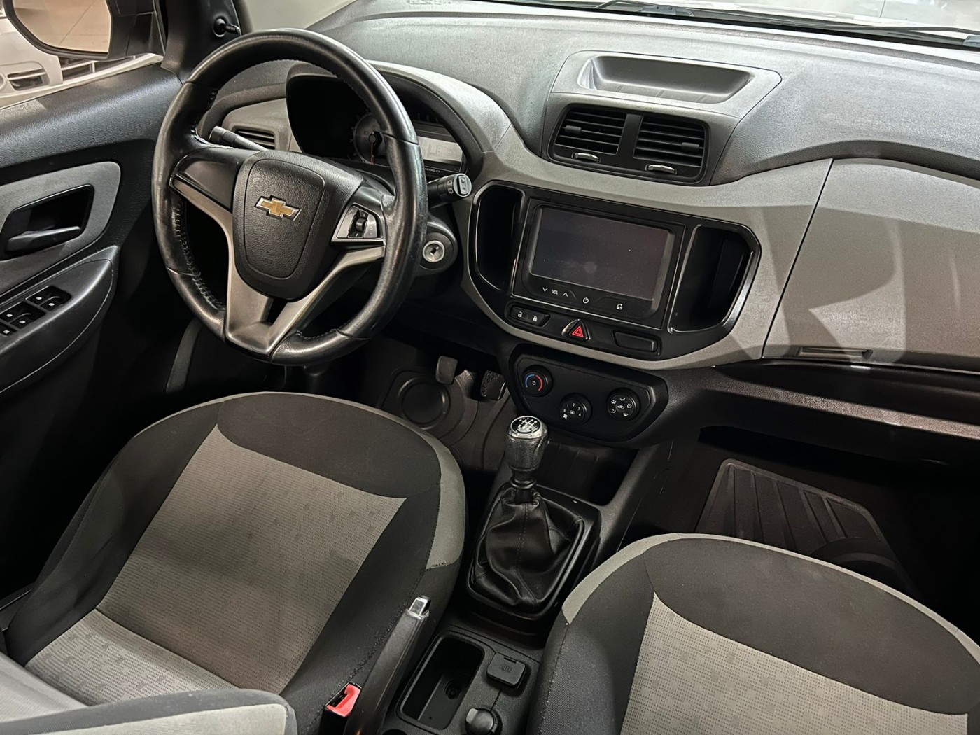 CHEVROLET SPIN 1.8 LT 5 LUGARES MANUAL 2017 - Foto 5