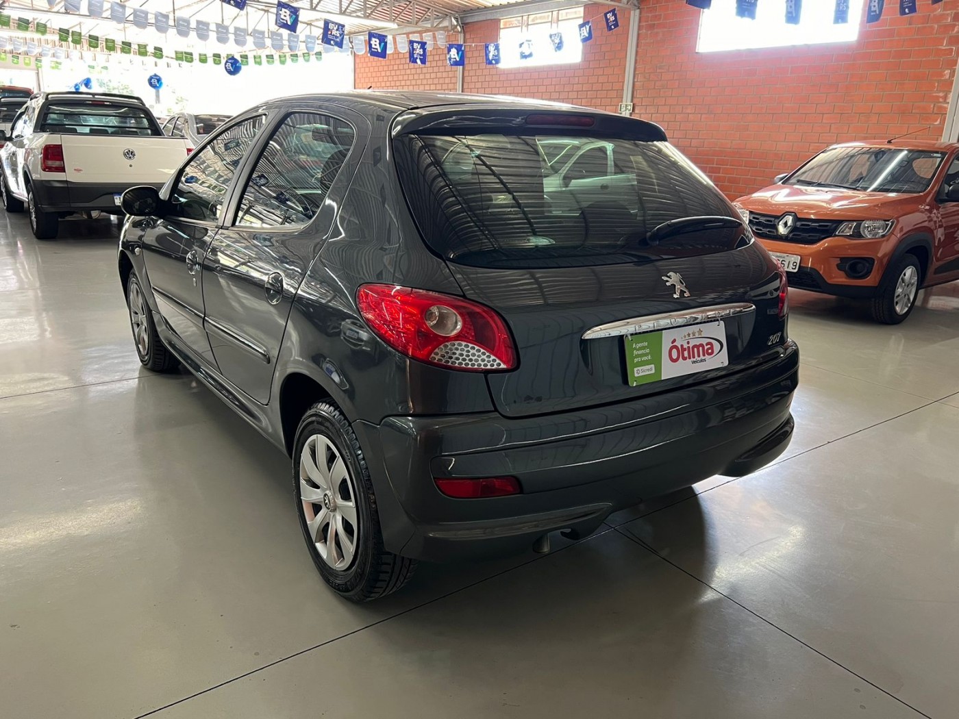 PEUGEOT 207 XR 1.4 2013 - Foto 10