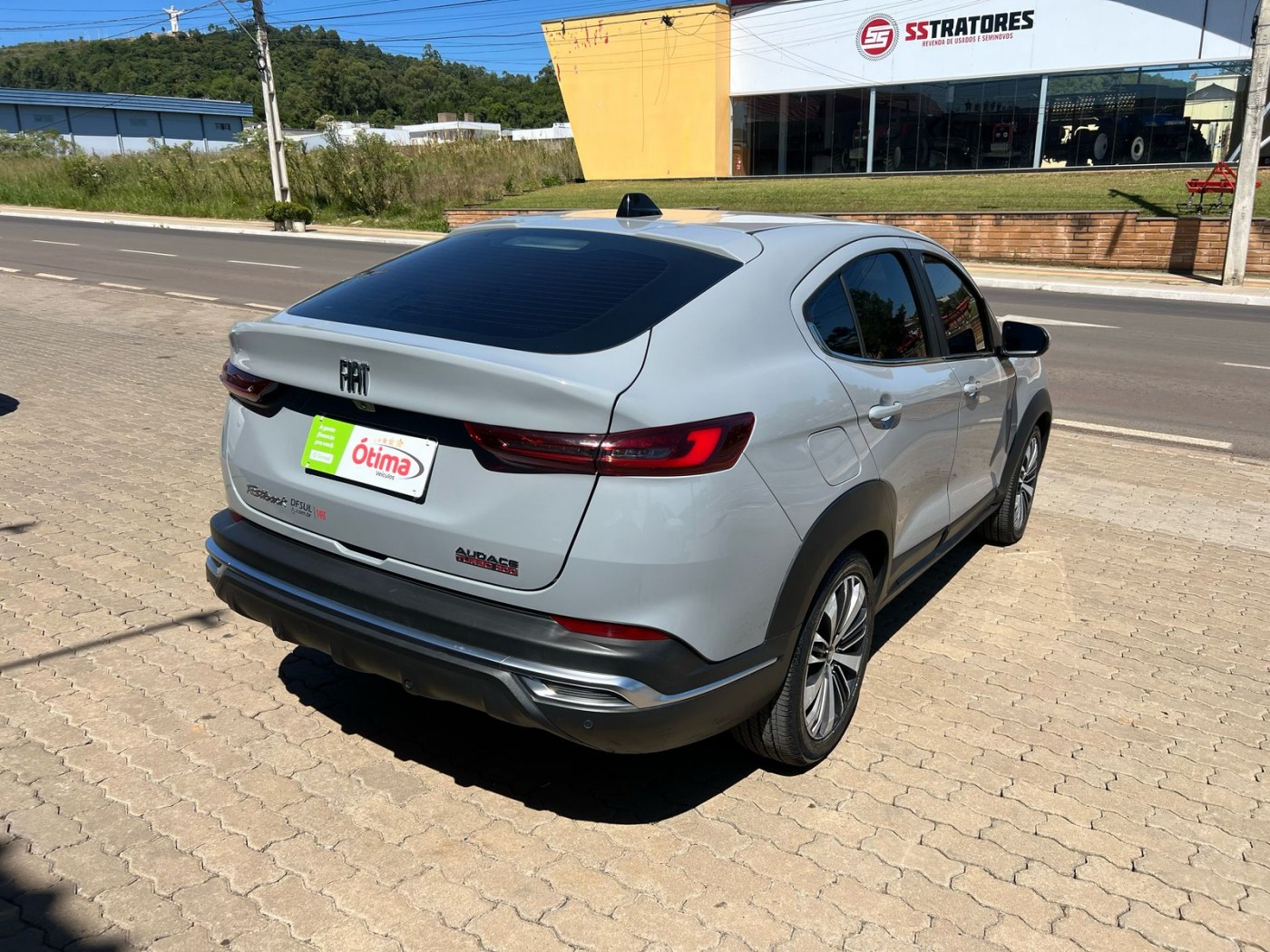FIAT FASTBACK AUDACE 2023 - Foto 12