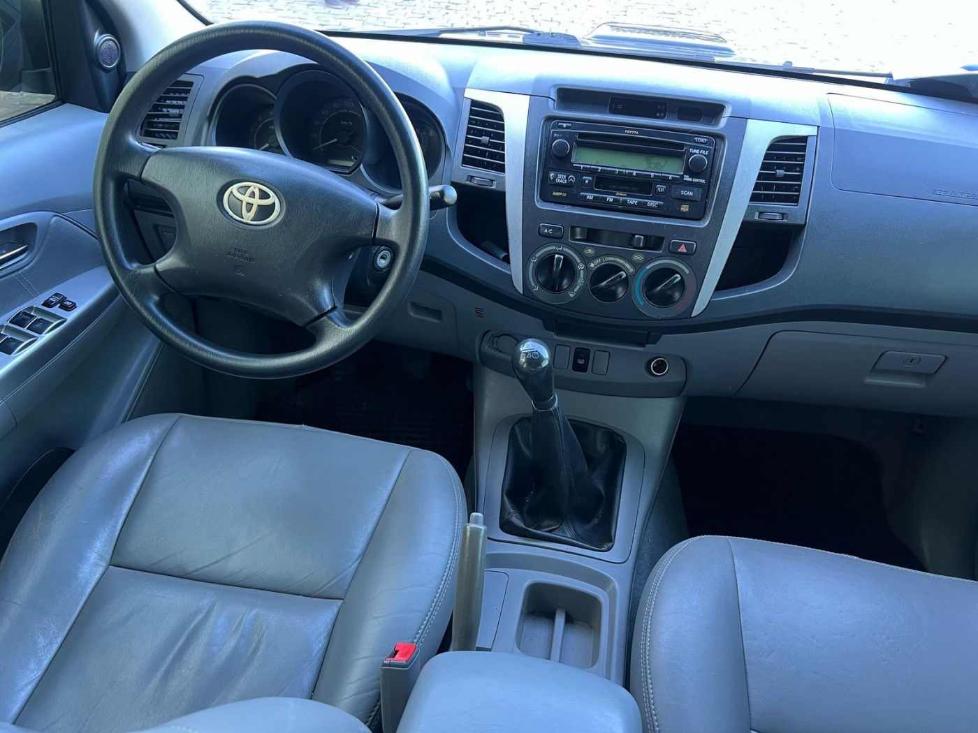 TOYOTA HILUX SRV 4X2 2006 DIESEL MANUAL - Foto 4
