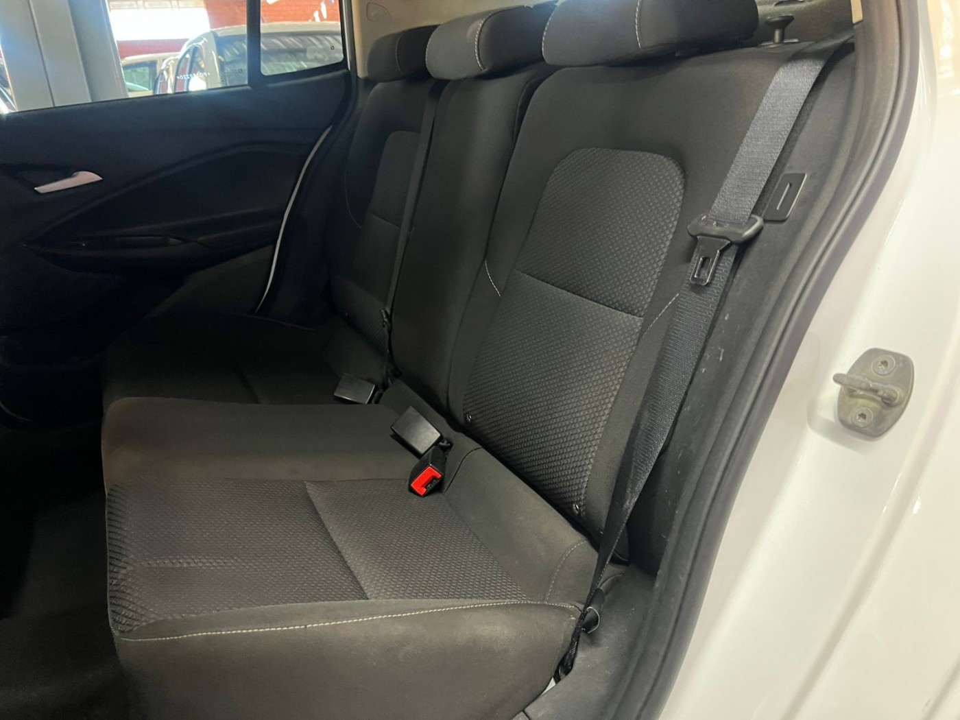 GM ONIX PLUS LT 1.0 TURBO 2023 - Foto 6