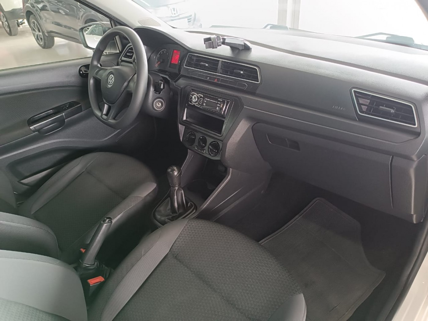 VW VOYAGE 1.6 - Foto 3