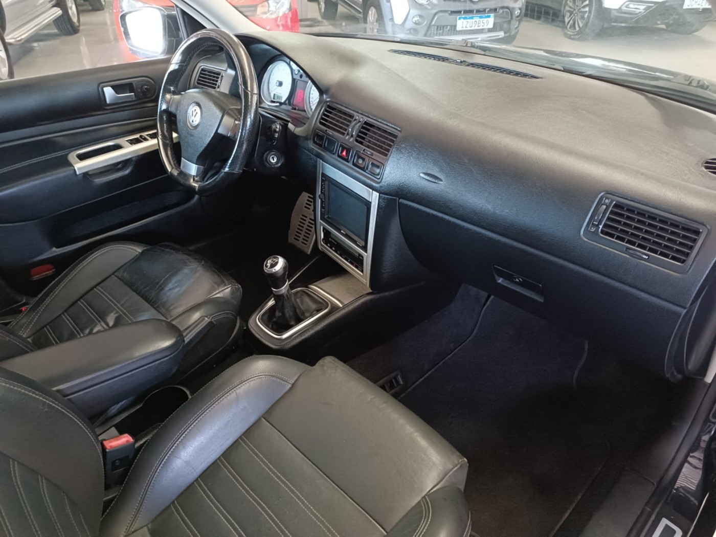 VW GOLF SPORTLINE 1.6 COM TETO SOLAR - Foto 5