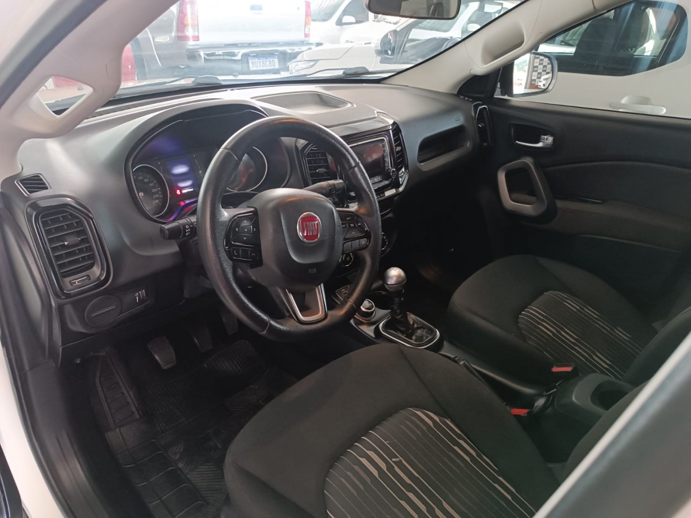 FIAT TORO FREEDOM CAMBIO MANUAL DIESEL 4X4 - Foto 3