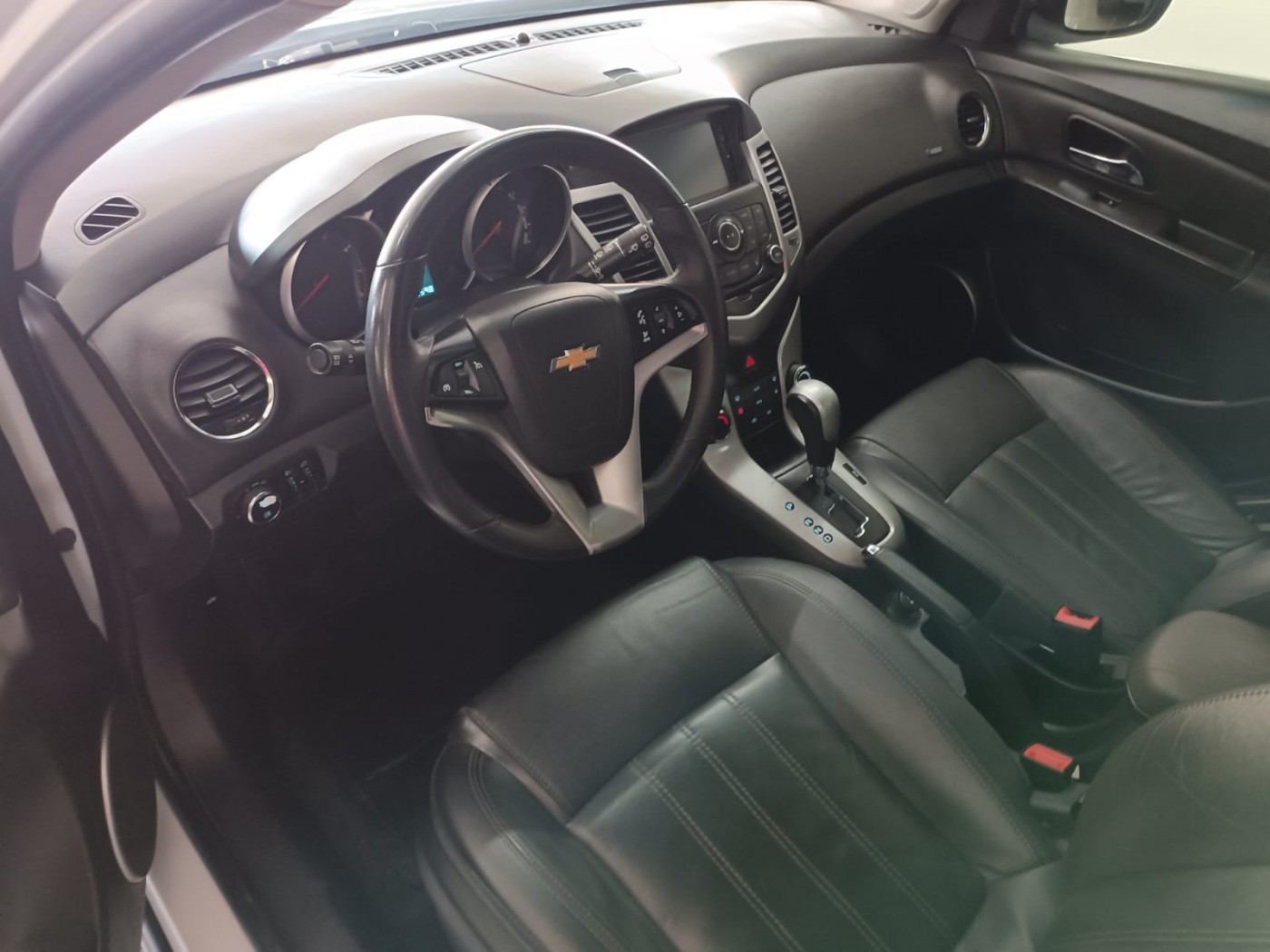 GM CRUZE LT HB  - Foto 3