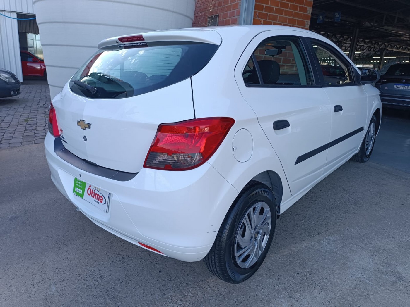 GM ONIX JOY 1.0 - Foto 8