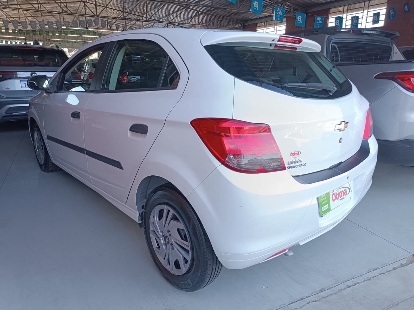 GM ONIX JOY 1.0 - Foto 7