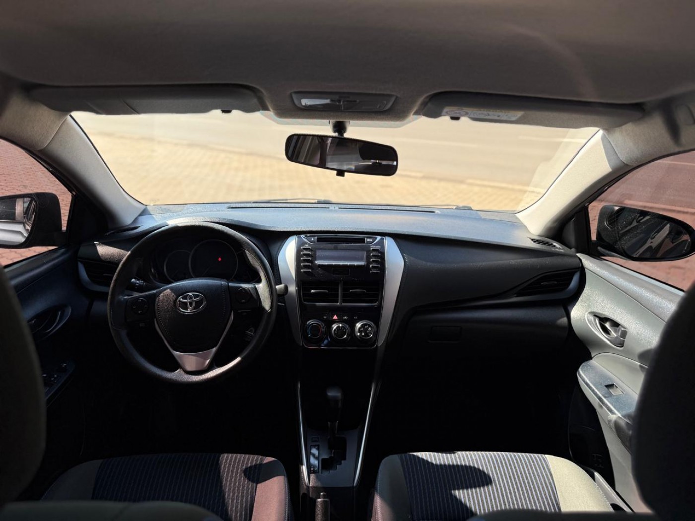 TOYOTA YARIS 1.5 XL LIVE AUTOMATICO - Foto 5