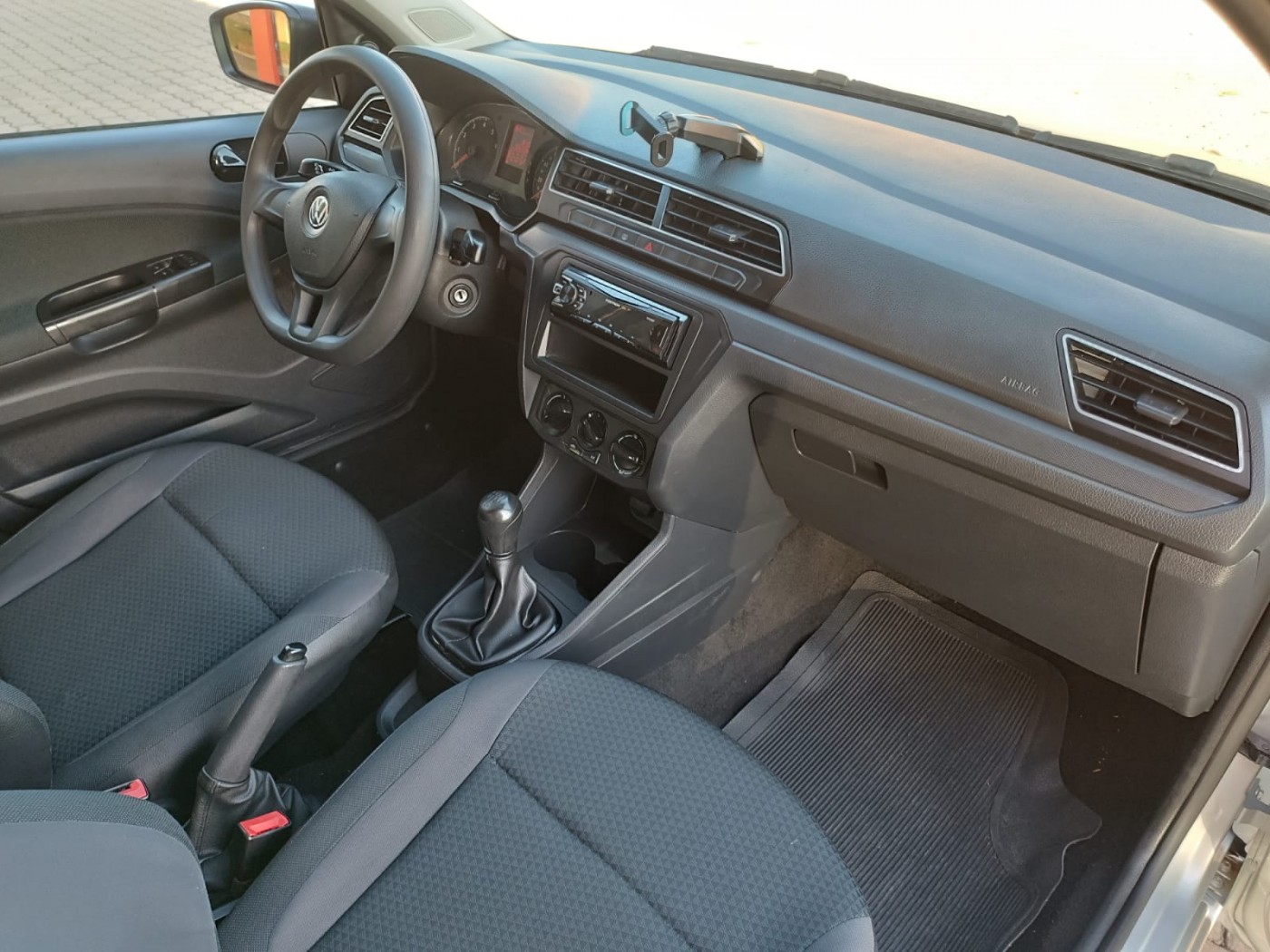 VW VOYAGE 1.6  - Foto 4