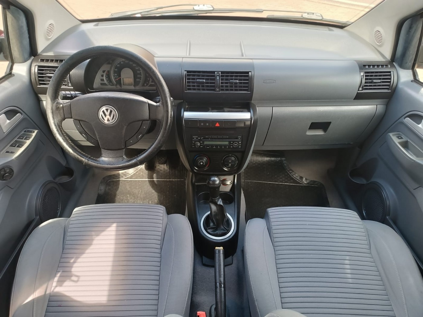 VW SPACEFOX COMFORT 1.6 - Foto 6