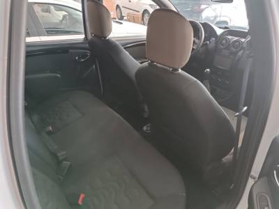 DUSTER DAKAR 1.6 - Foto 6